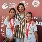 Eskişehir’de 700 minik futbolcu Zaferden Kurtuluşa şenliğiyle sahaya çıktı