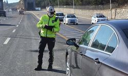 Eskişehir’de trafik denetimlerinde 72 ehliyete el konuldu, 314 araç men edildi