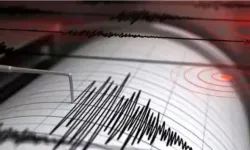 Endonezya’da 7,7 Büyüklüğünde Deprem: Tsunami Alarmı Sonrası Acı Bilanço