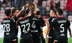 Eskişehirspor’dan İnegölspor’a 5 Gollü Şov! Sezon Açılışı Muhteşem Oldu