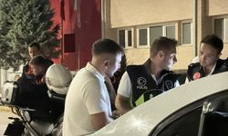 Eskişehir’de “Dur” İhtarına Uymadı! Spor Salonunun Bahçesinde Yakalandı
