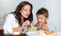 Çocuğunuz okula kahvaltısız mı gidiyor? Uzmanından obezite ve başarı uyarısı