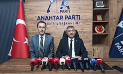 Hayati Çetin Eskişehir’de konuştu: “Türkiye’yi ‘giderlerse gitsinler’ ve ‘gelirlerse gelsinler’ kıskacından kurtarmalıyı