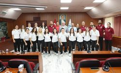 Eskişehir’in Şehrin Kızları’ndan Kazım Kurt’a ziyaret: “Türk kızlarına güveniyoruz”