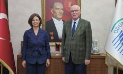 Ayşe Ünlüce’den Kazım Kurt’a ziyaret: Kent gündemini görüştüler