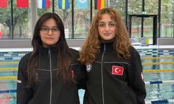 Ayşe Ünlüce’den Eskişehirli milli yüzücülere destek