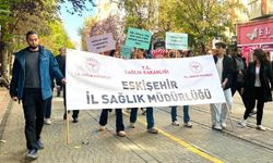 Eskişehir’de vatandaşlar sağlıklı yaşam için yürüdü