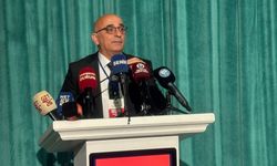 Rahmi Çınar’dan kongrede dikkat çeken mesaj: “Kimsenin kimseyi sevme mecburiyeti yok”