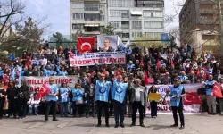 Türkiye’yi Sarsan Okul Saldırıları Sonrası Eskişehir’de Eylem: “Okullar Tatil Edilsin” Çağrısı