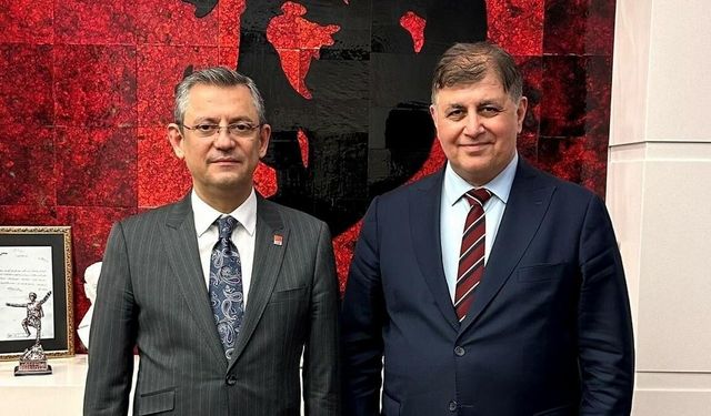 Cemil Tugay’ın Ardından İzmir Büyükşehir Belediyesi’nde 3 İstifa Daha