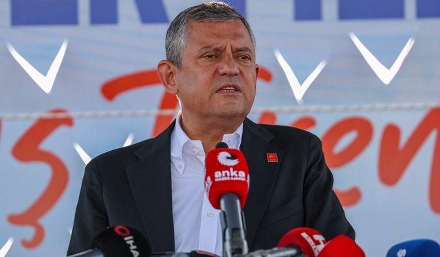 CHP'de Tarihi Ayrılık: 91 Milletvekili İstifa Etti, Özgür Özel Yeni Parti İçin İlk Adımı Attı
