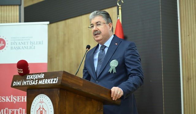 Eskişehir Valisi Erdinç Yılmaz “İnsanlığın tek çıkış yolu güzel ahlak”