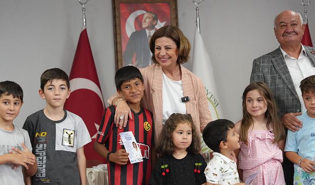 Eskişehir’de öğrencilere kırtasiye desteği devam ediyor