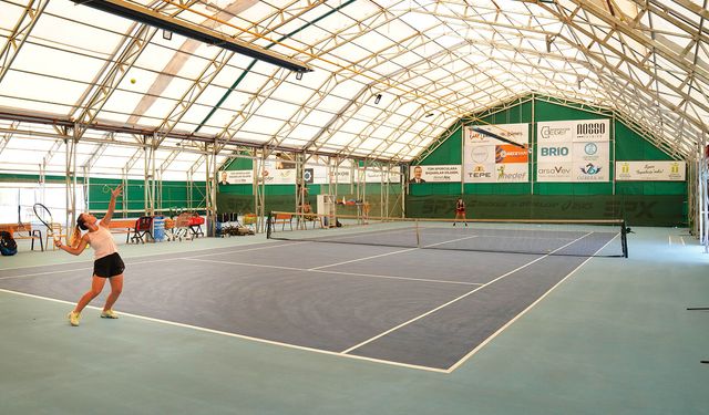 Eskişehir’de 4. Geleneksel Kurtuluş Kupası Tenis Turnuvası Başladı