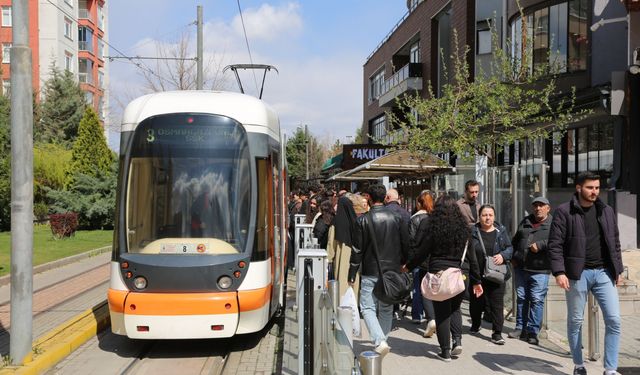 Eskişehir’de “Bas Geç” uygulamasına Anadolu Üniversitesi de dahil oldu