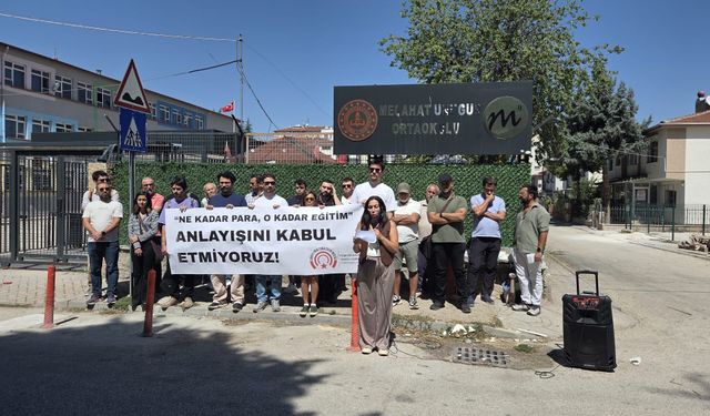 Eskişehir’de öğretmenlerden kayıt parası tepkisi: “Ne kadar para, o kadar eğitim anlayışını kabul etmiyoruz”