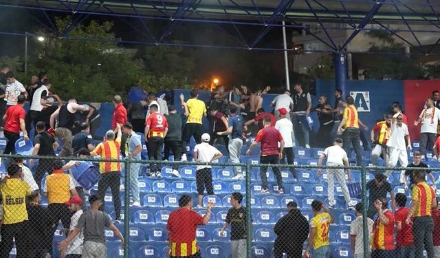 Kayserispor galibiyeti sonrası tribünde dikkat çeken görüntü