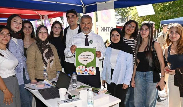 Yusuf Adıgüzel, Anadolu Üniversitesi’nde öğrencilerle buluştu