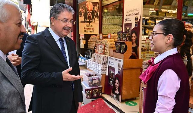 Vali Erdinç Yılmaz, İsmet İnönü-1 Caddesi’nde esnafı dinledi