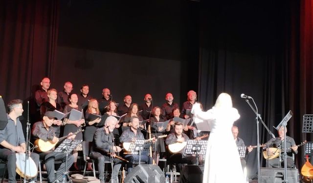 Eskişehir’de Türkü Gecesi Yoğun İlgi Gördü
