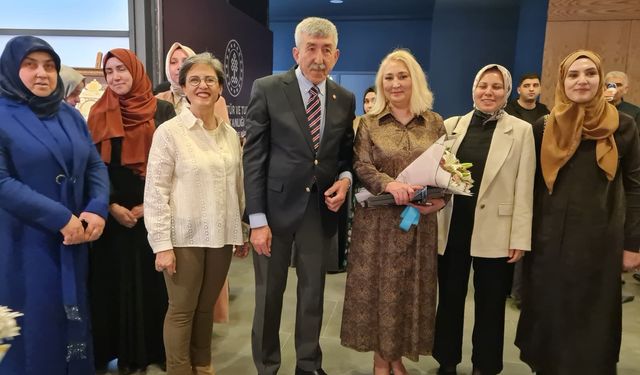 Geleneksel Sanatlar Eskişehir’de “Esma-ül Hüsna” Sergisiyle Hayat Buldu