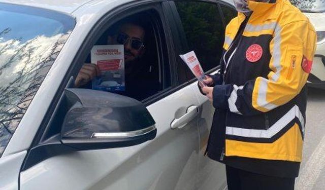 Trafikte Fermuar Sistemiyle Hayata Yol Ver Çağrısı