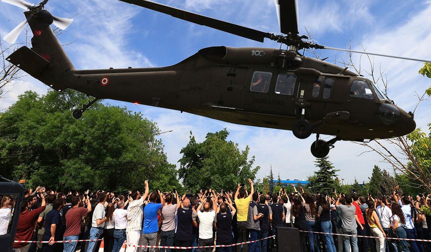 Eskişehir Semalarında T70 Helikopteri Selamlama Uçuşu