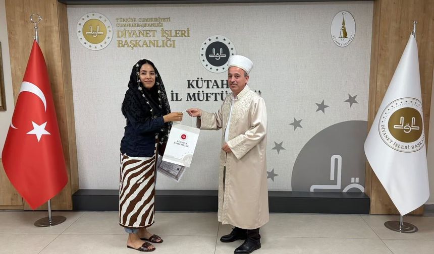 Meksikalı Rubi Ramirez Martinez Kütahya’da Müslüman Oldu, Ayşe İsmini Aldı