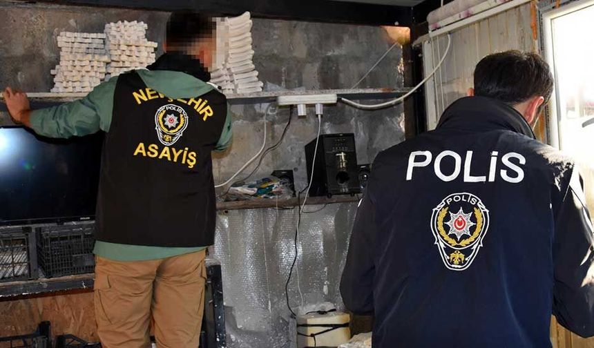 Eskişehir dahil 9 ilde operasyon: 29 şüpheli gözaltında, 16 kadın kurtarıldı