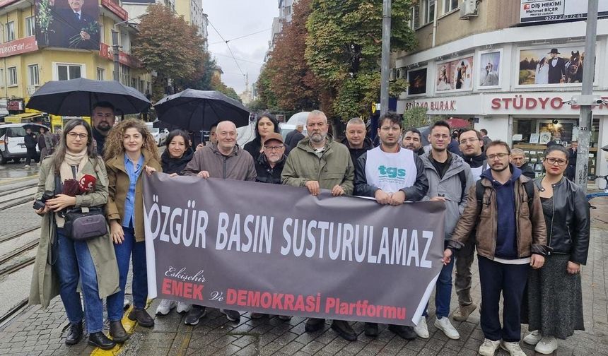 Eskişehir’de gazetecilerden Halk TV tepkisi: “Özgür basın susturulamaz”