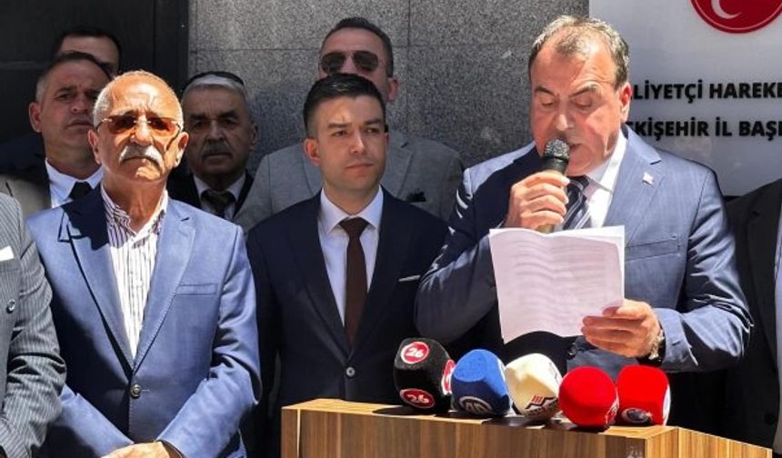 Eskişehir’de MHP İl Başkanı Ayhan Sezer’den dikkat çeken mesaj