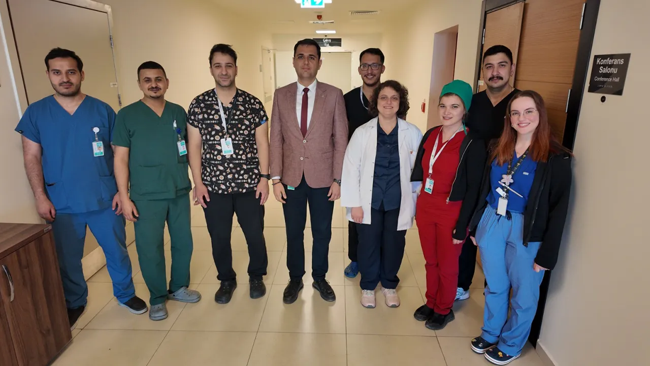 Hastaneden Uzmanligini Alan Ilk Hekim Oldu