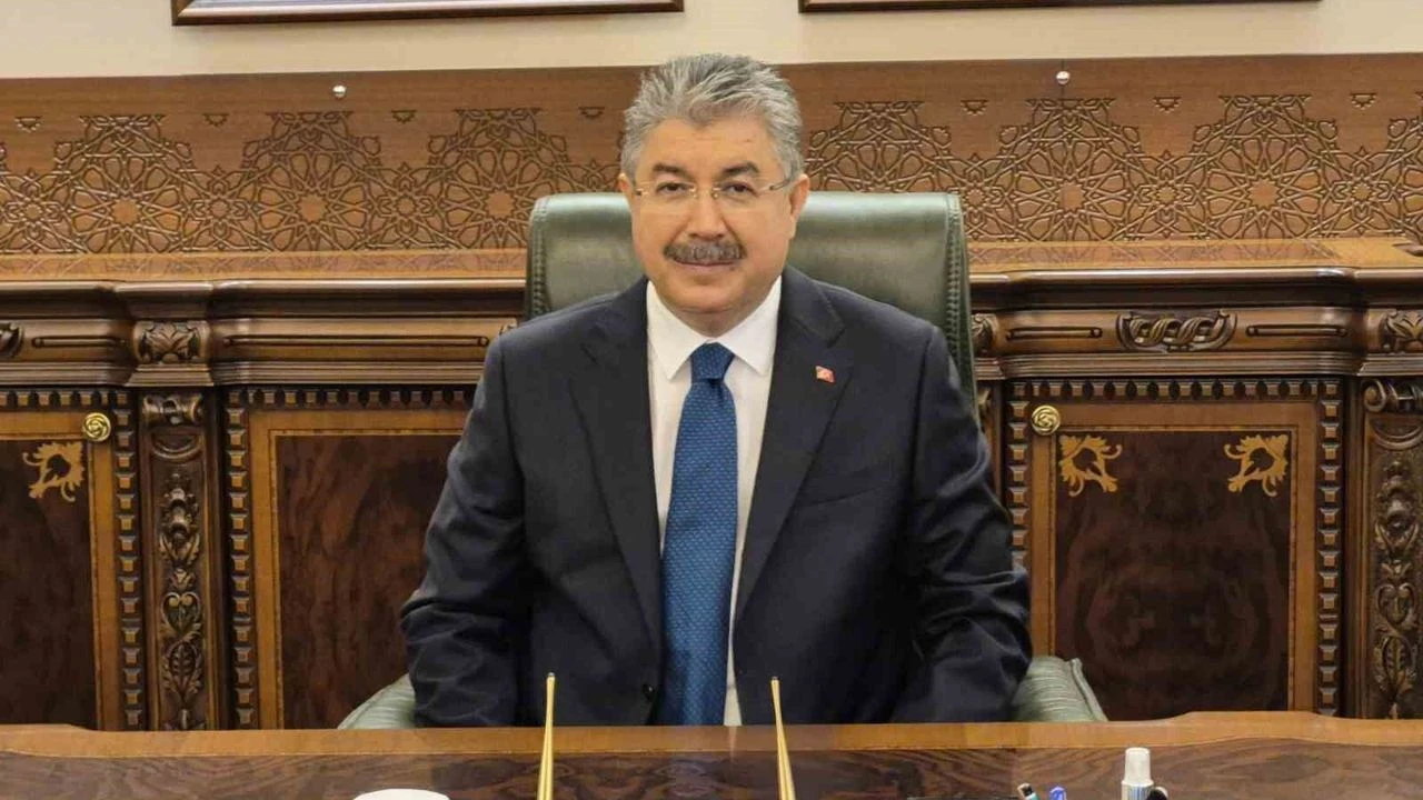 Vali Dr Erdinc Yilmazin Ilk Mesaji Eskisehire Hizmet Oldu