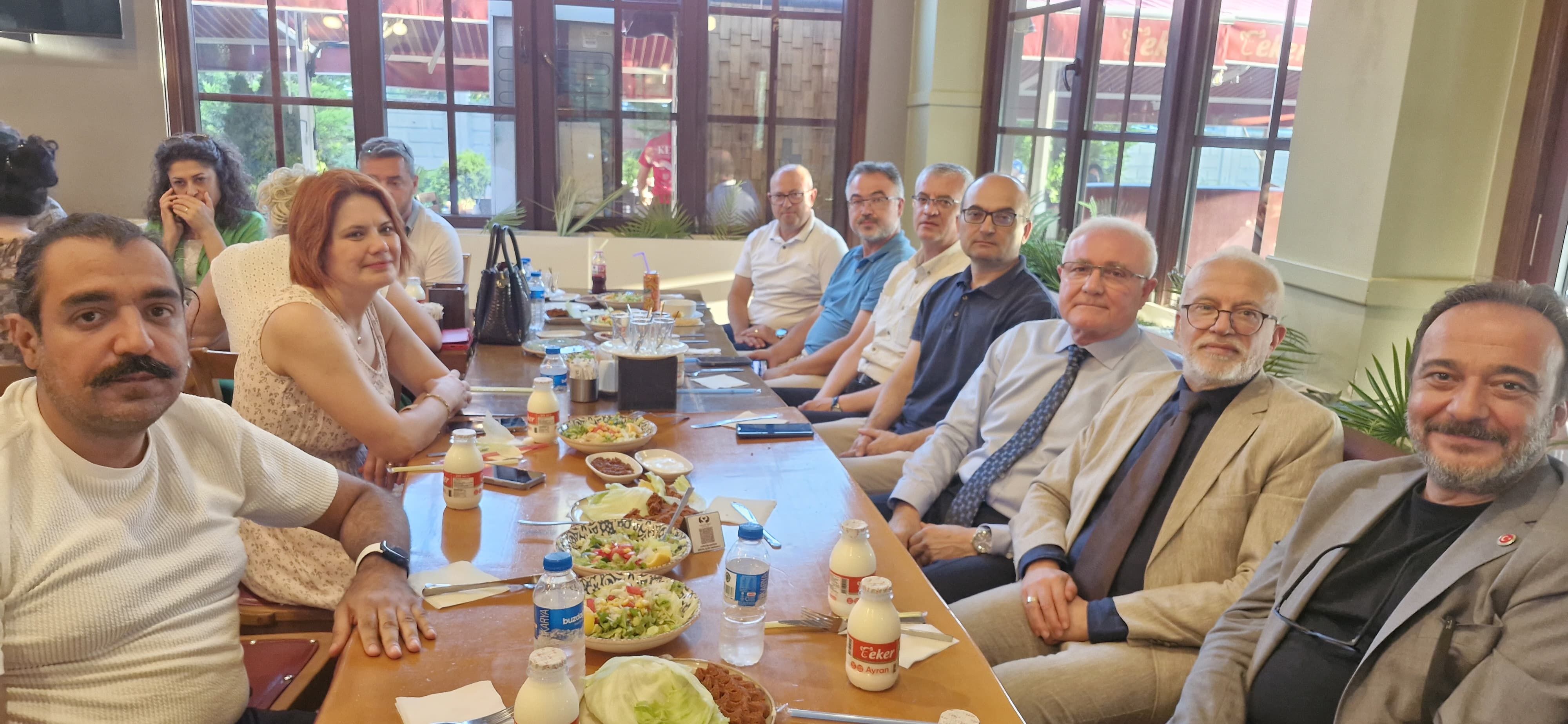 Eskişehir Sağlık Teşkilatından Ömer Faruk Üresin'e Anlamlı Veda