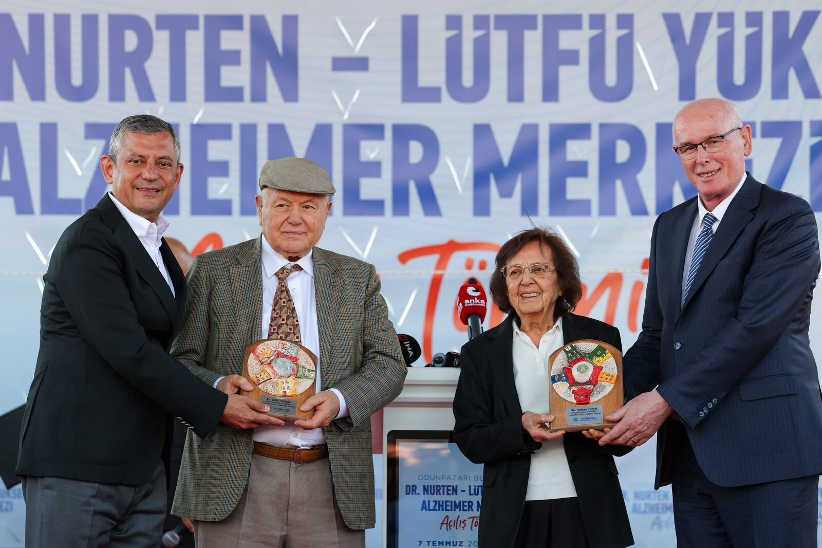 Odunpazarı Belediyesi Alzheimer Merkezi Özgür Özel’in Katılımıyla Açıldı (41)