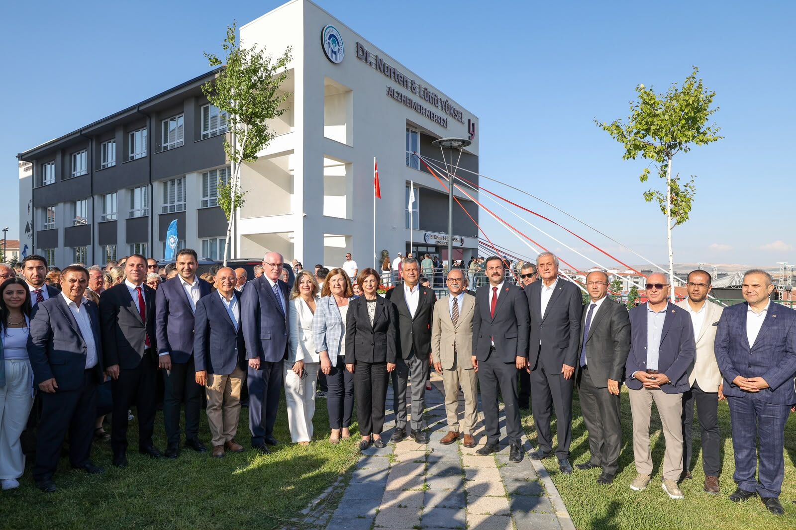 Odunpazarı Belediyesi Alzheimer Merkezi Özgür Özel’in Katılımıyla Açıldı (46)