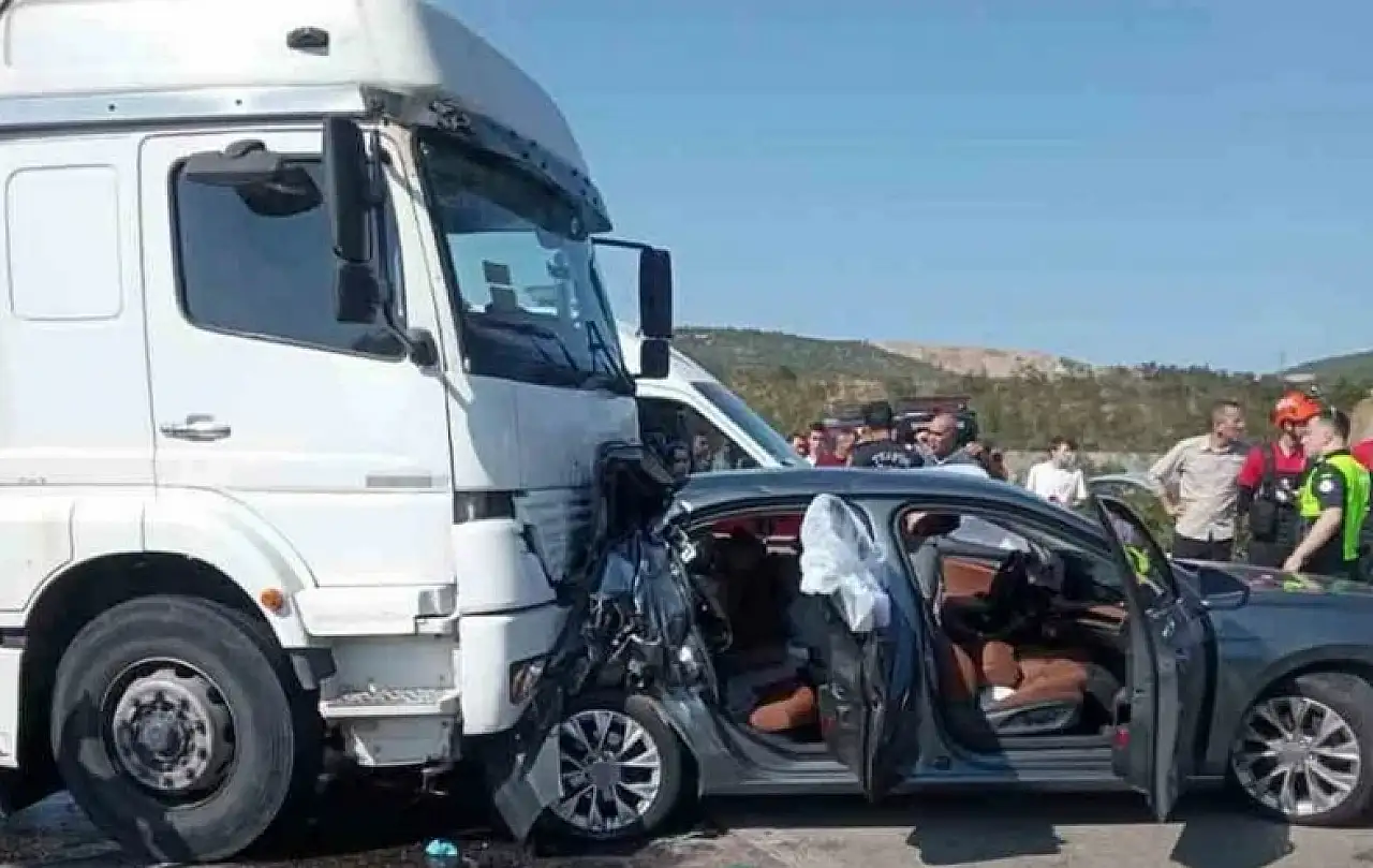 Erkam Yayınları’nın Kurucusu Abdullah Sert’in Ailesini Yıkan Kaza: Eşi Zehra Sert Hayatını Kaybetti