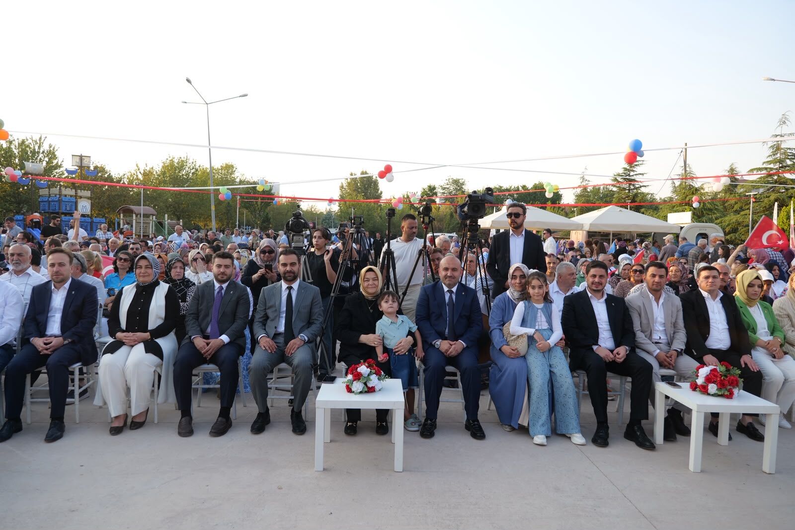 Gürhan Albayrak’tan AK Parti’nin 25. Yılında Güçlü Mesaj: “Milletimizle Çeyrek Asır, Türkiye Geleceğe Hazır”-1
