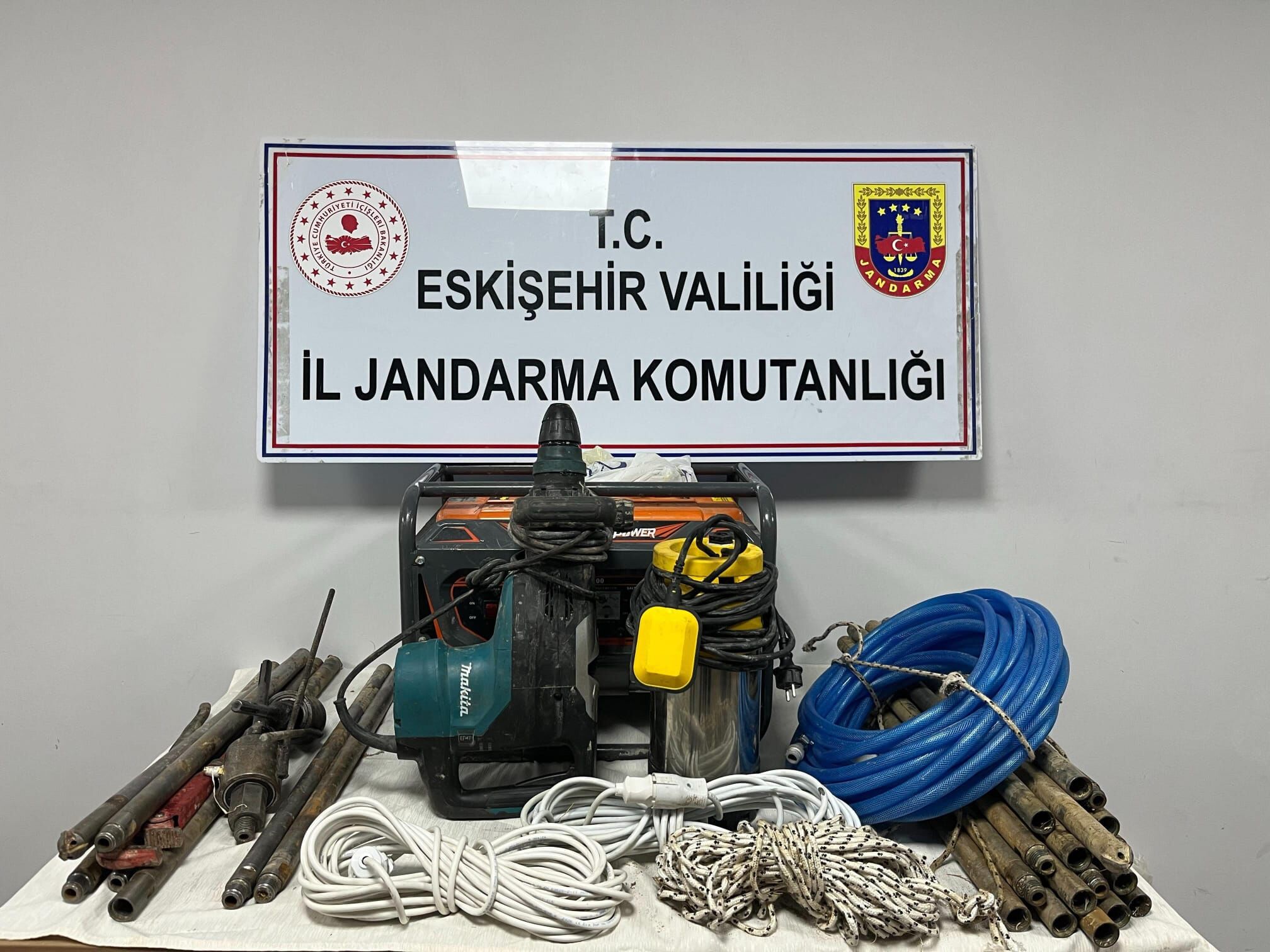 Eskişehir’de Kaçak Kazıya Suçüstü