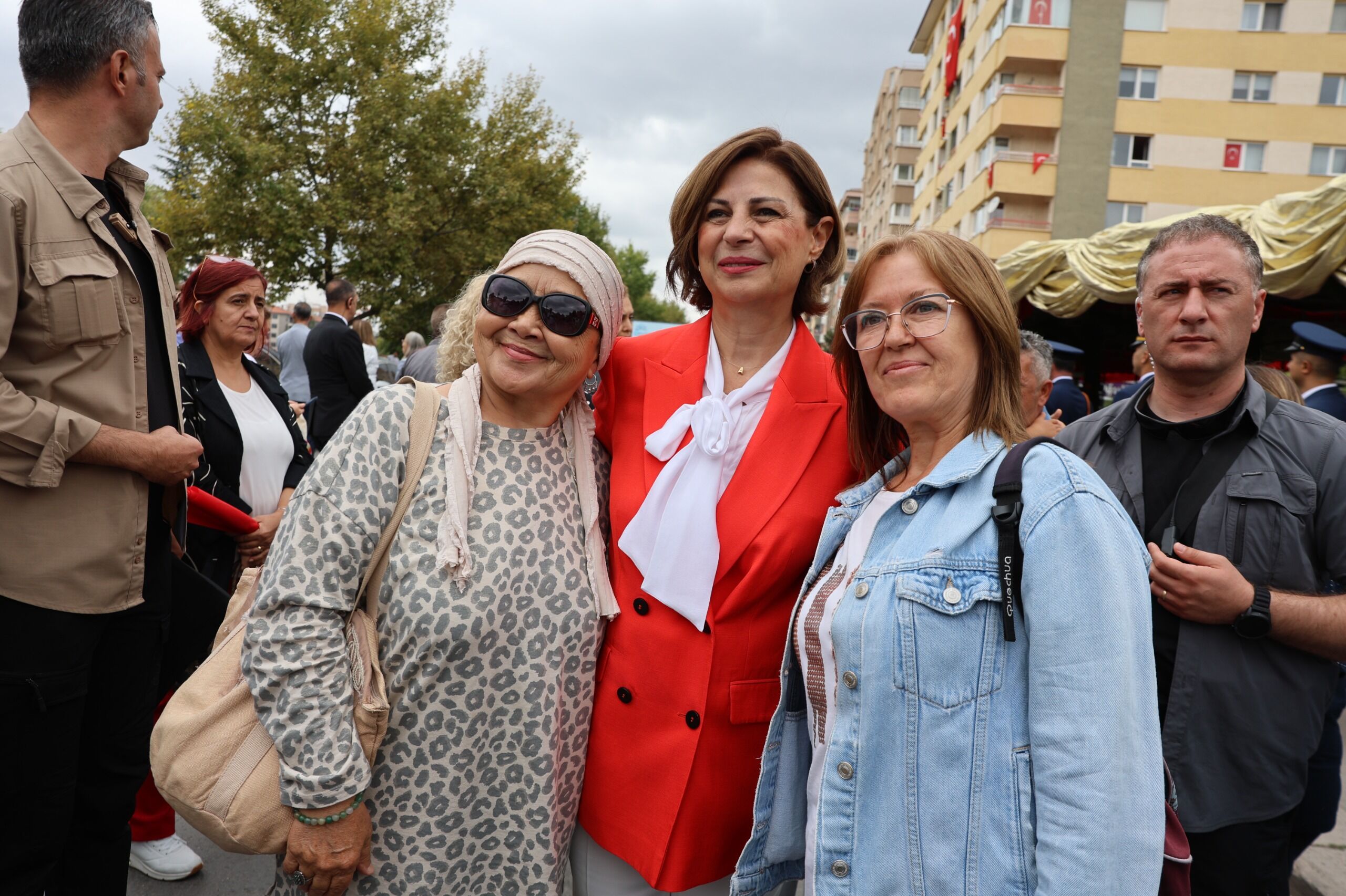 “Kahramanlikla Kazanilan Zaferi̇n 104. Yili Kutlu Olsun” (12)