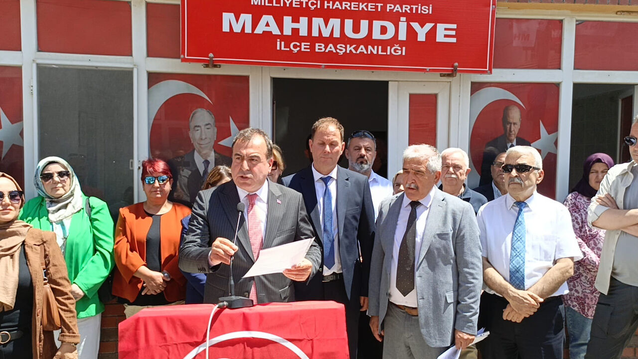 Mhp Eskişehir Teşkilatına Mahmudiye'de Mhp Bayraklı Atlı Karşılama22