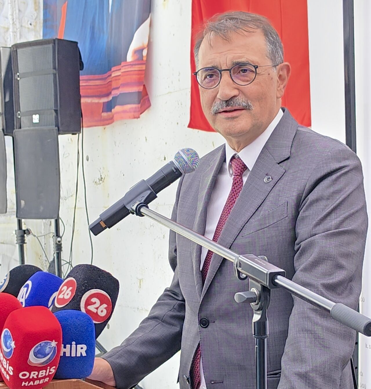 Enerji ve Tabii kaynaklar eski bakanı Eskişehir milletvekili Fatih dönmez