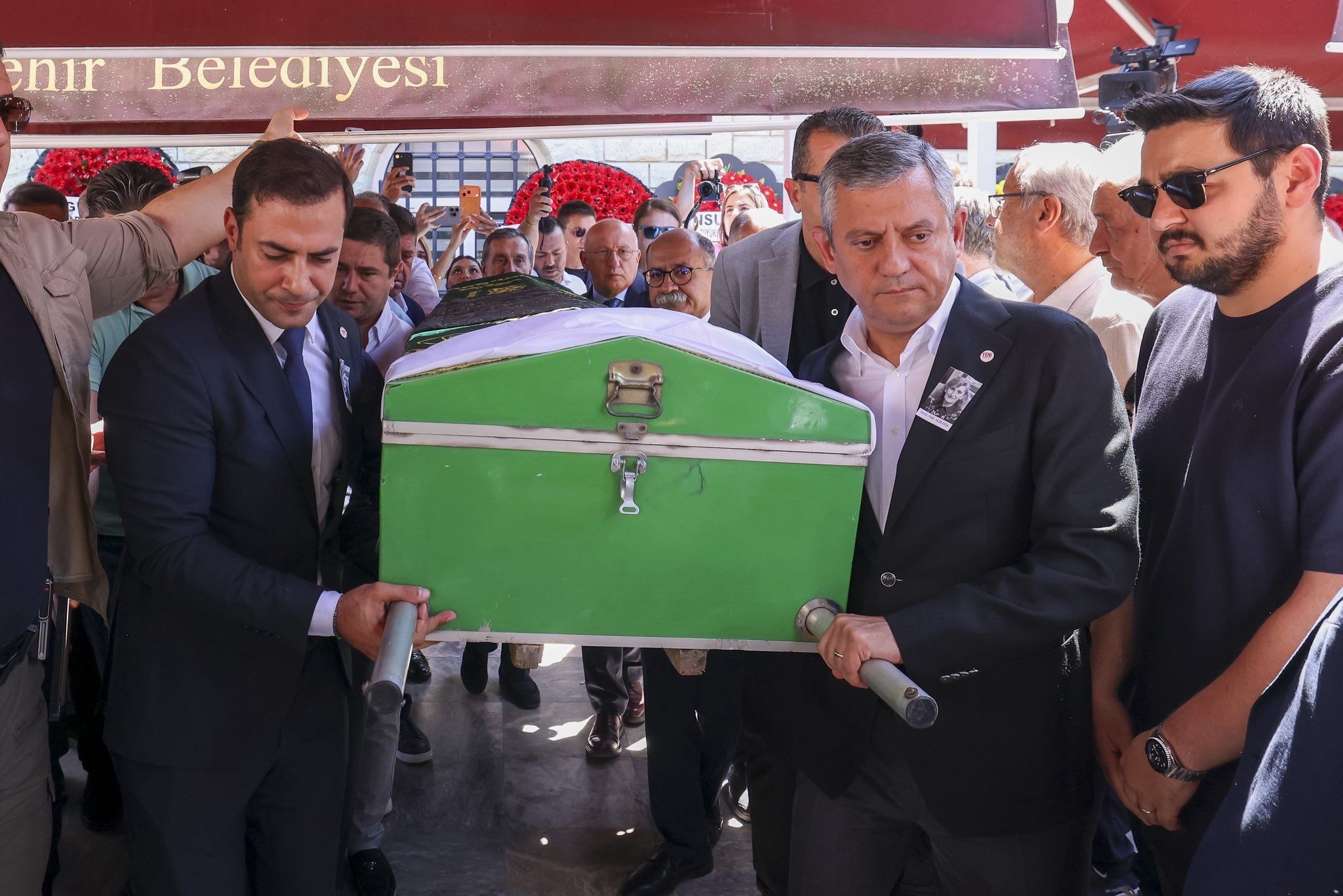 Yılmaz Büyükerşen’in Kız Kardeşi Güzin Büyükerşen Son Yolculuğuna Uğurlandı