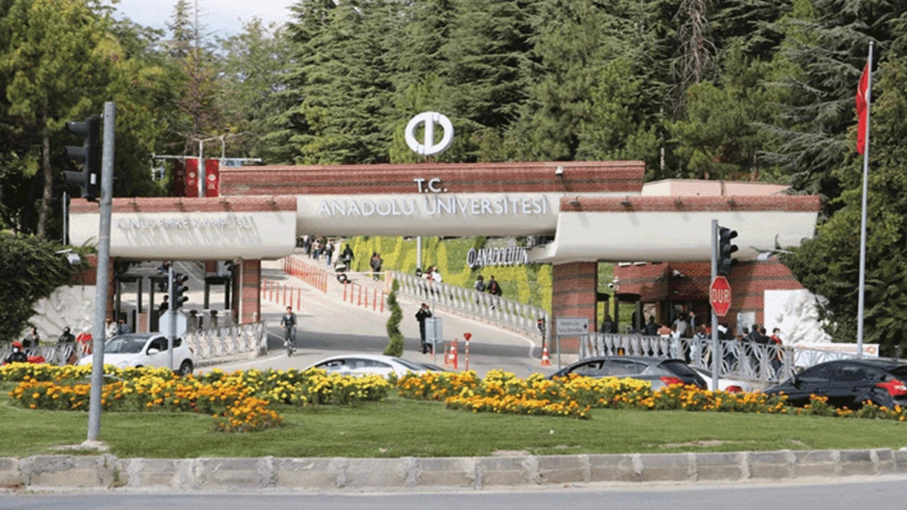 Anadolu Üniversitesi akademisyenlerine Erasmus+ proje desteği anlatıldı