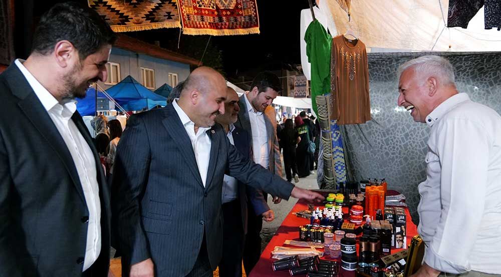 Gürhan Albayrak Sarıcakaya Panayırı’nda Vatandaşlarla Buluştu 1