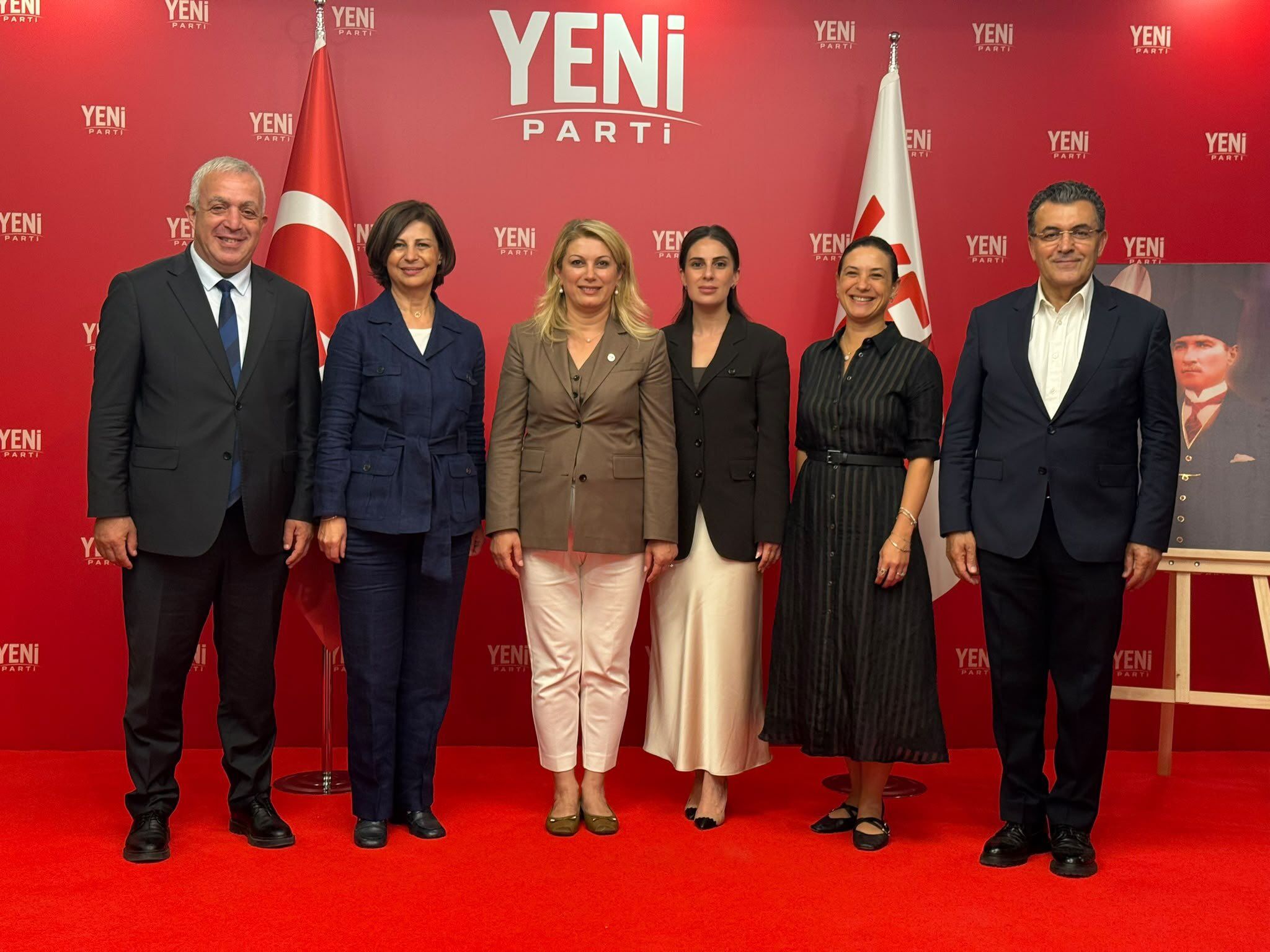 Ayşe Ünlüce, Özgür Özel ile görüştü: Eskişehir ve yerel yönetimler masada-1