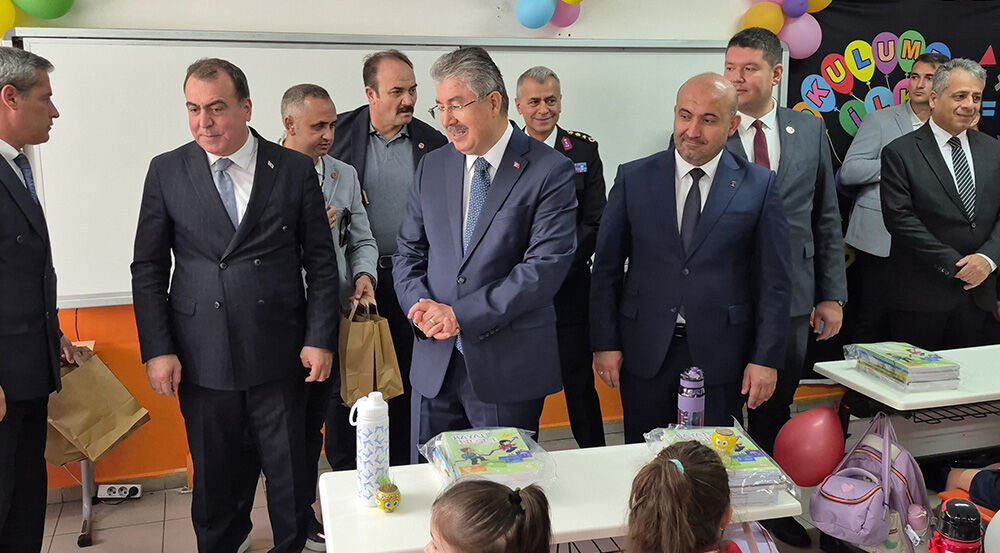 Vali Erdinç Yılmaz’dan Eskişehir’de Yeni Eğitim Yılı Mesajı 1