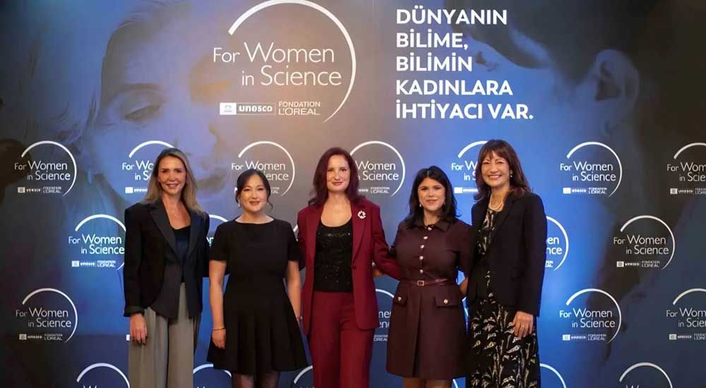 Anadolu Üniversitesinden Belgin Sever’e bilim ödülü