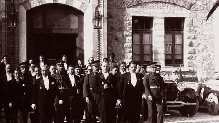 Cumhuriyet Atatürk