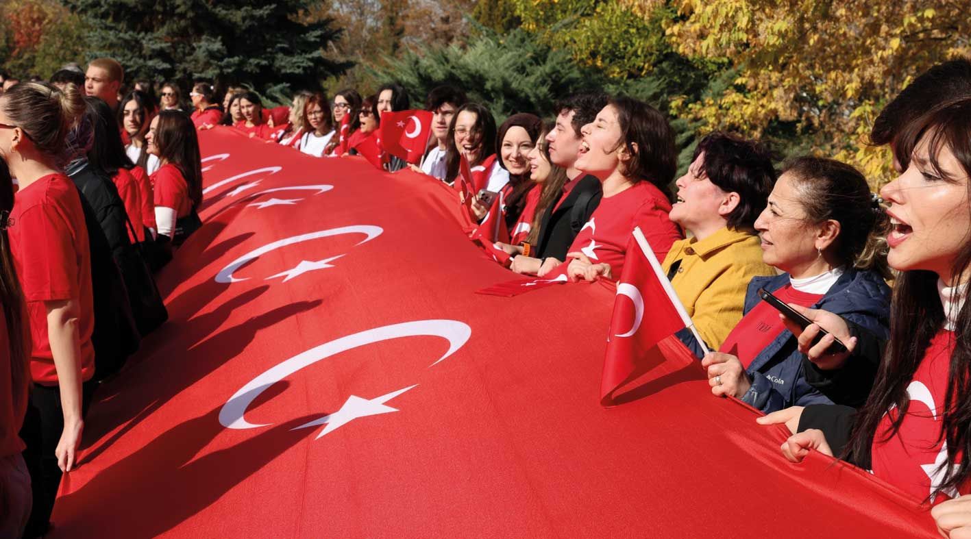 E S O G Ü’de Cumhuriyet’in 103. Yılı Bayraklarla Kutlandı 21